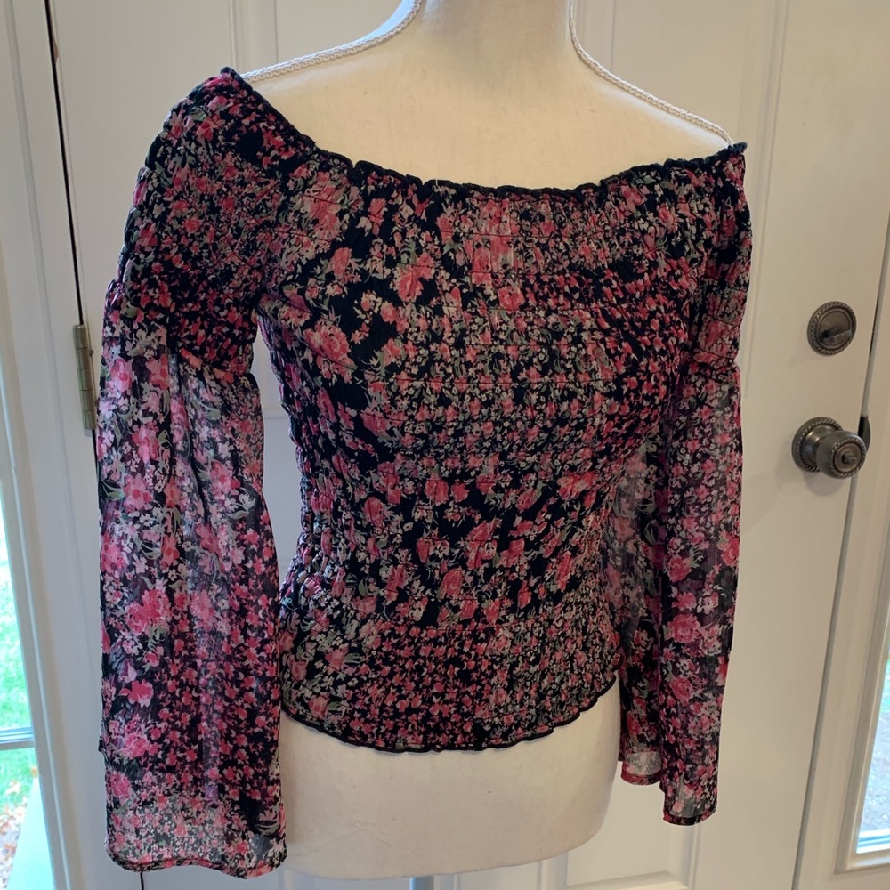 VENUS Floral stretchy off shoulder top S
